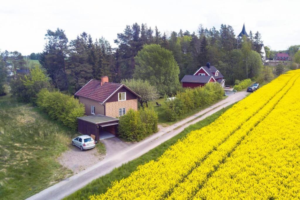 Ferienwohnung The Cozy Little House Motala Exterior foto